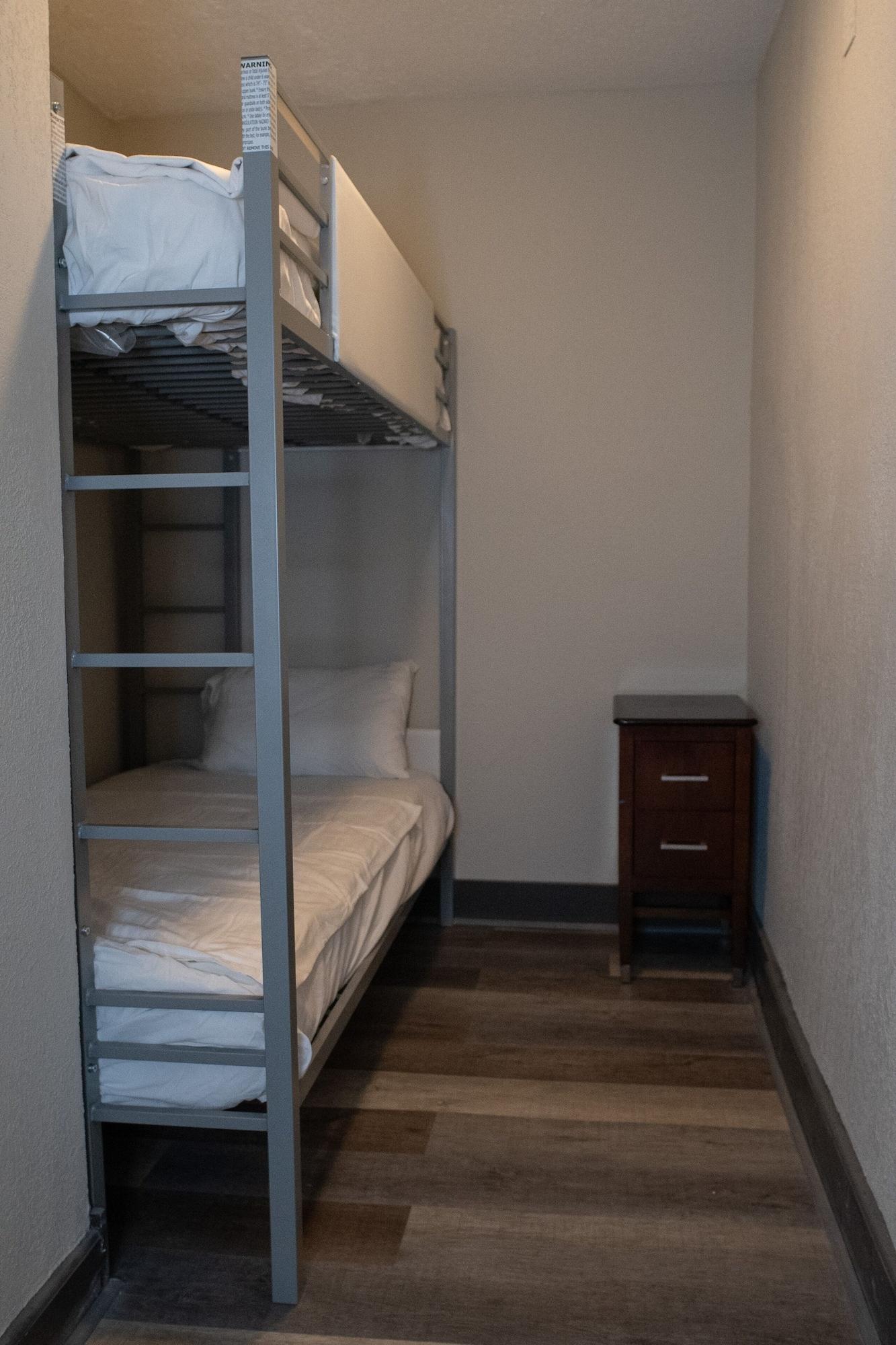 Americas Best Value Inn Dearborn Ngoại thất bức ảnh