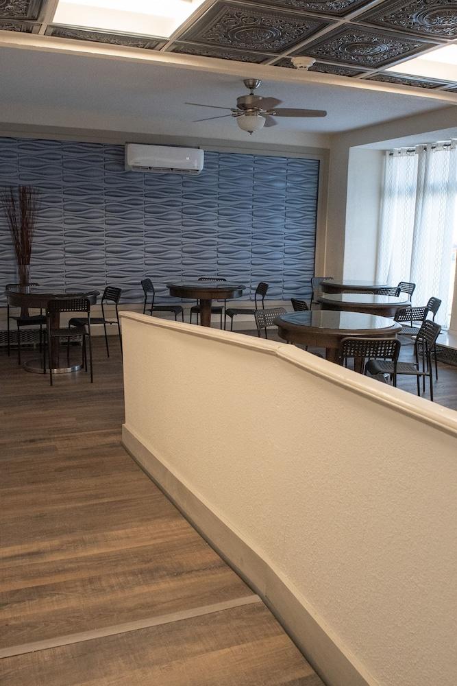 Americas Best Value Inn Dearborn Ngoại thất bức ảnh