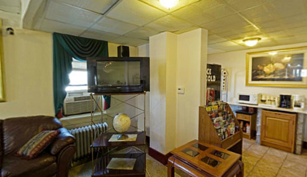 Americas Best Value Inn Dearborn Ngoại thất bức ảnh